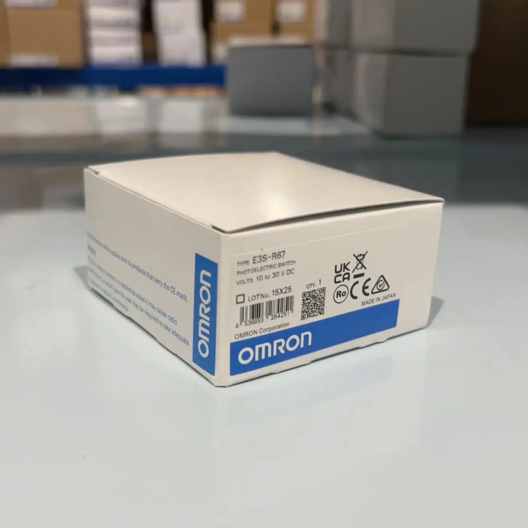E3S-R67 Omron OMRON photoelectric switch, original and genuine, brand new