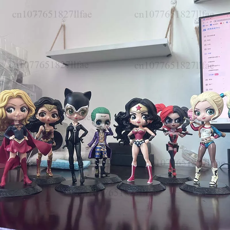 Qposket Harley Quinn Joker Cat mujeres maravilla mujeres figuras de acción de juguete regalo muñeca pastel decoración regalo de cumpleaños para niños