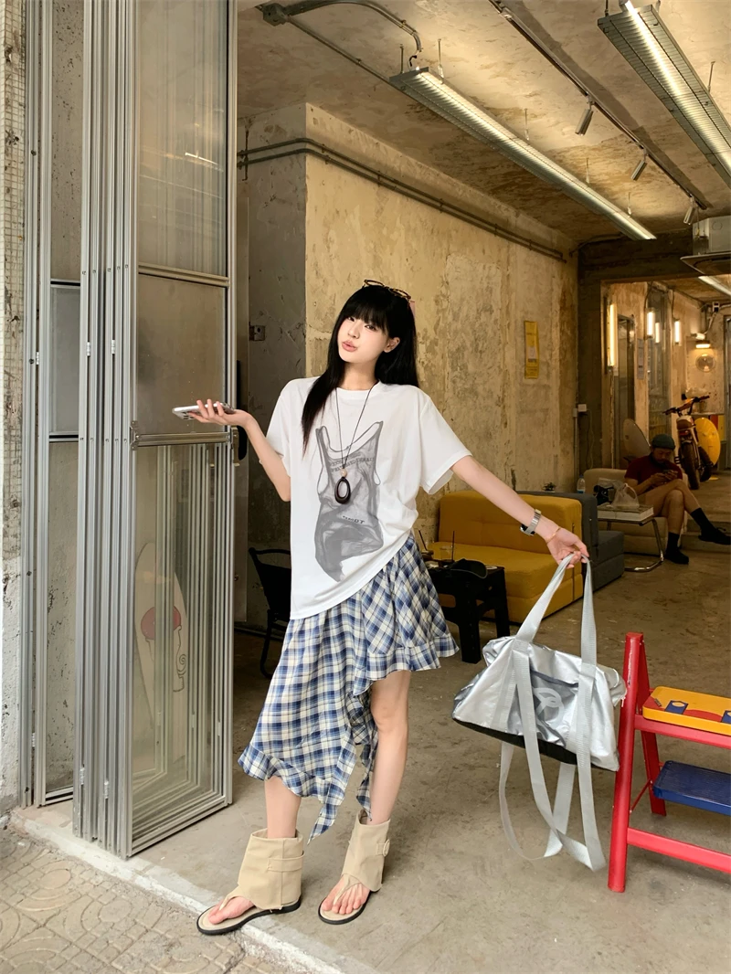 

Kumikumi round Neck Printed Loose T-Shirt Women's Summer Anti-Aging Asymmetrical Skirt Two-Piece Set Casual Fashion