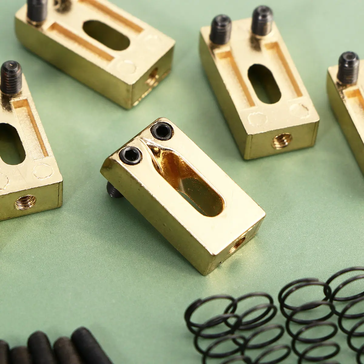 

6Pcs Electric Guitar Tremolo Bridge Saddles Metal Replacement Set Locked String for Guitar Improve Tone Sustain Gold