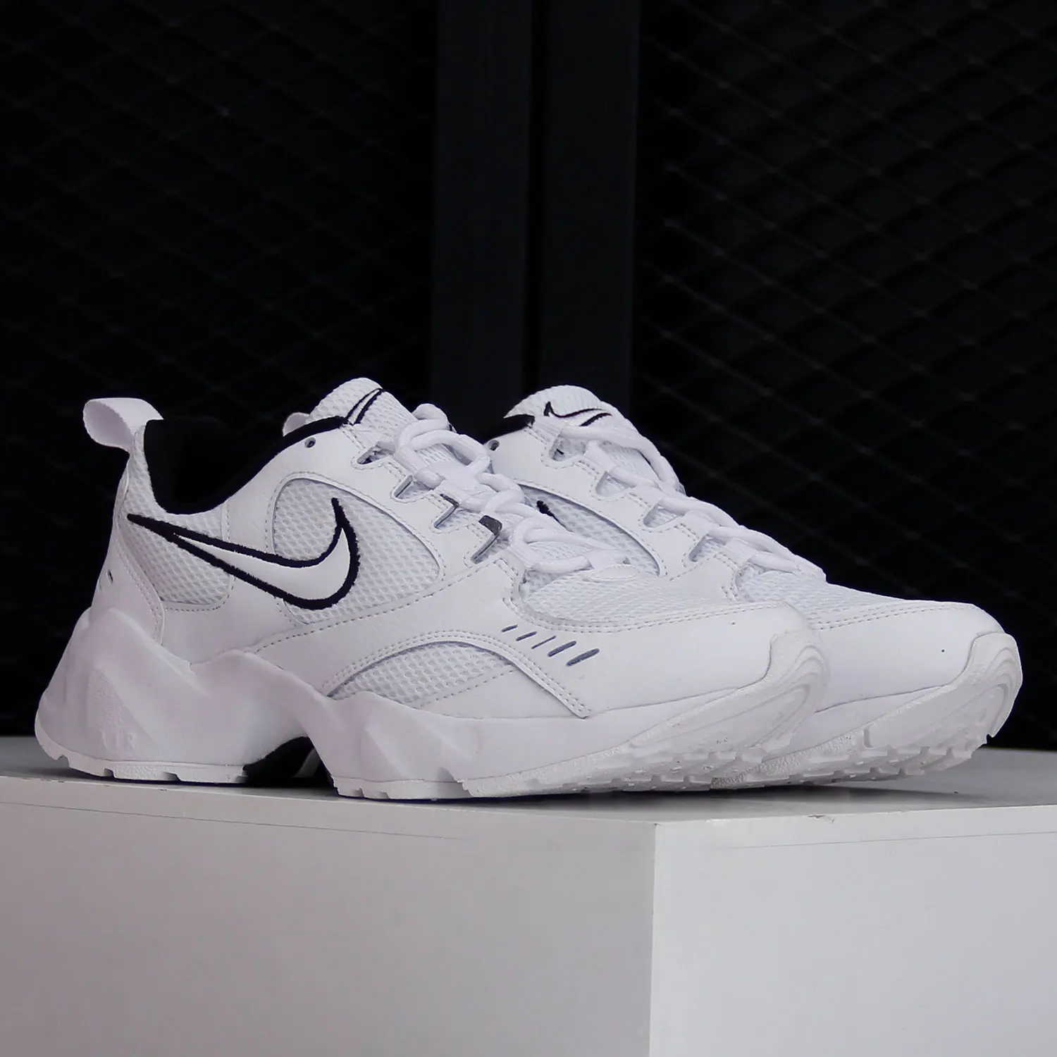 

Nike Genuine Air Heights Unisex Lightweight Cushioned Sports Shoes CI0603-102