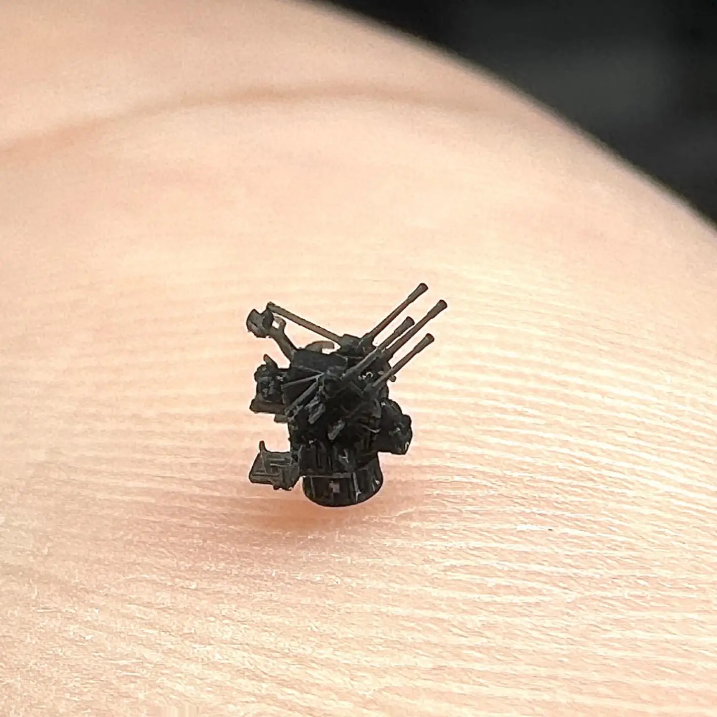 ชุดประกอบโมเดล MUYI MODEL STUDIO แบบพิมพ์ 3 มิติ ขนาด 1/700 รุ่น G700010 ปืนใหญ่เรือรบกองทัพเรือเยอรมัน 20 มม. C/38 (1942)