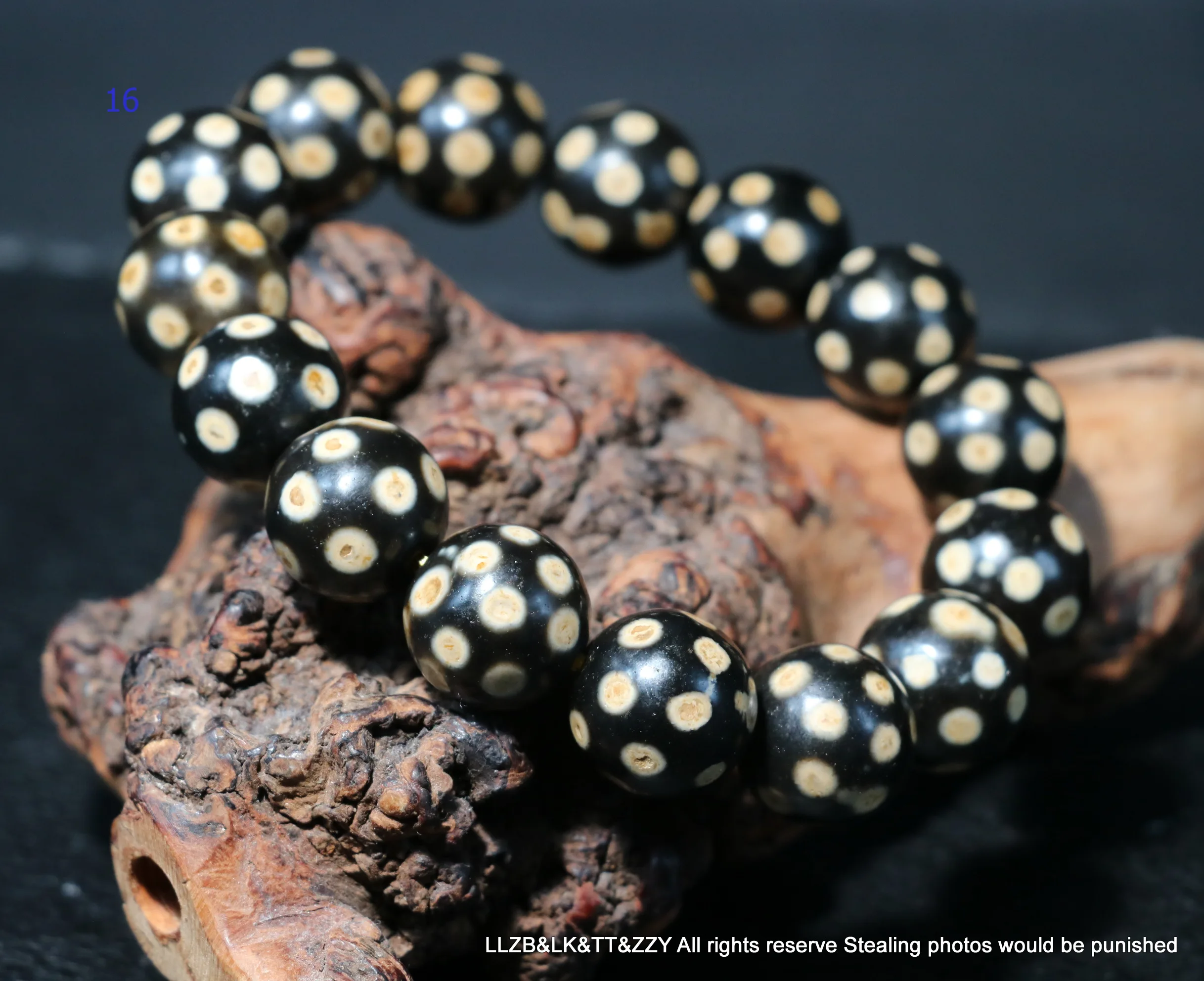 

Collectible LKbrother Sauces Energy Tibetan old Agate FULL Stars Round dZi Bead Stracthy Bracelet Amulet 16MM M06D15A02