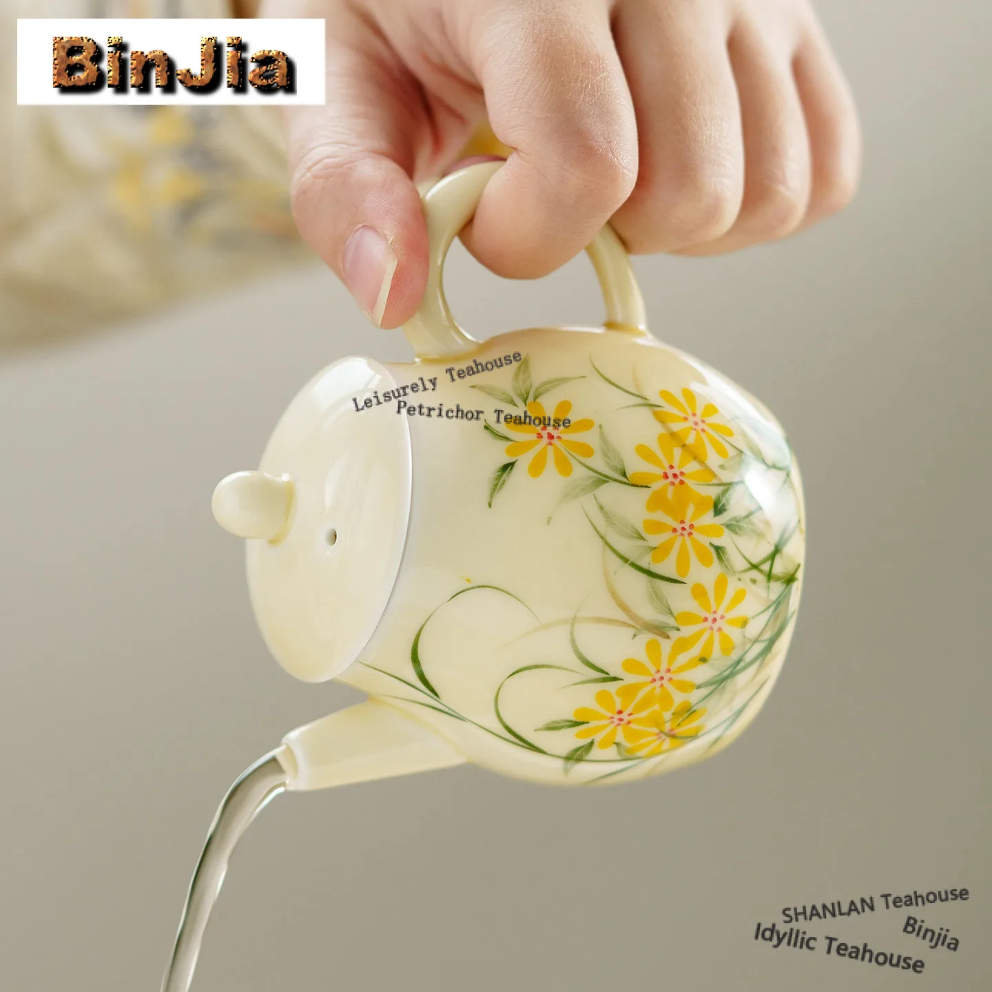 130ml Egg Yolk Glaze Hand-painted Daisy Teapot Ancient Tea Infuser Pot Tea Soaking Kettle With Ball Hole Kung Fu Tea Cha Gift