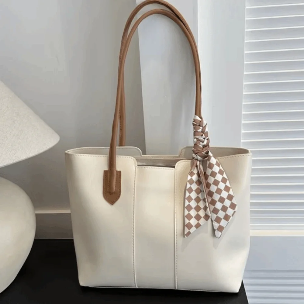 School Bag Large Capacity PU Leather Shoulder Bag French Style Casual Retro Underarm bag Ins Commuting New Design Tote Bag Women