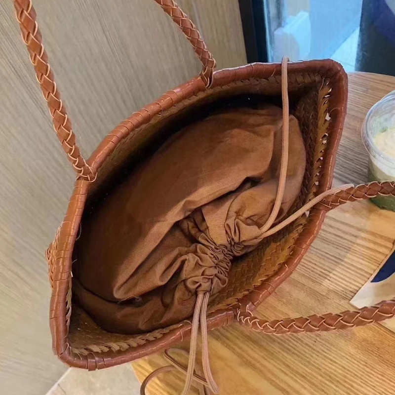 Vintage Tote Bags For Women Handbags And Purses Luxury Designer 2023 New In PU To Hand Cross Weave Decoration With Inner Pocket