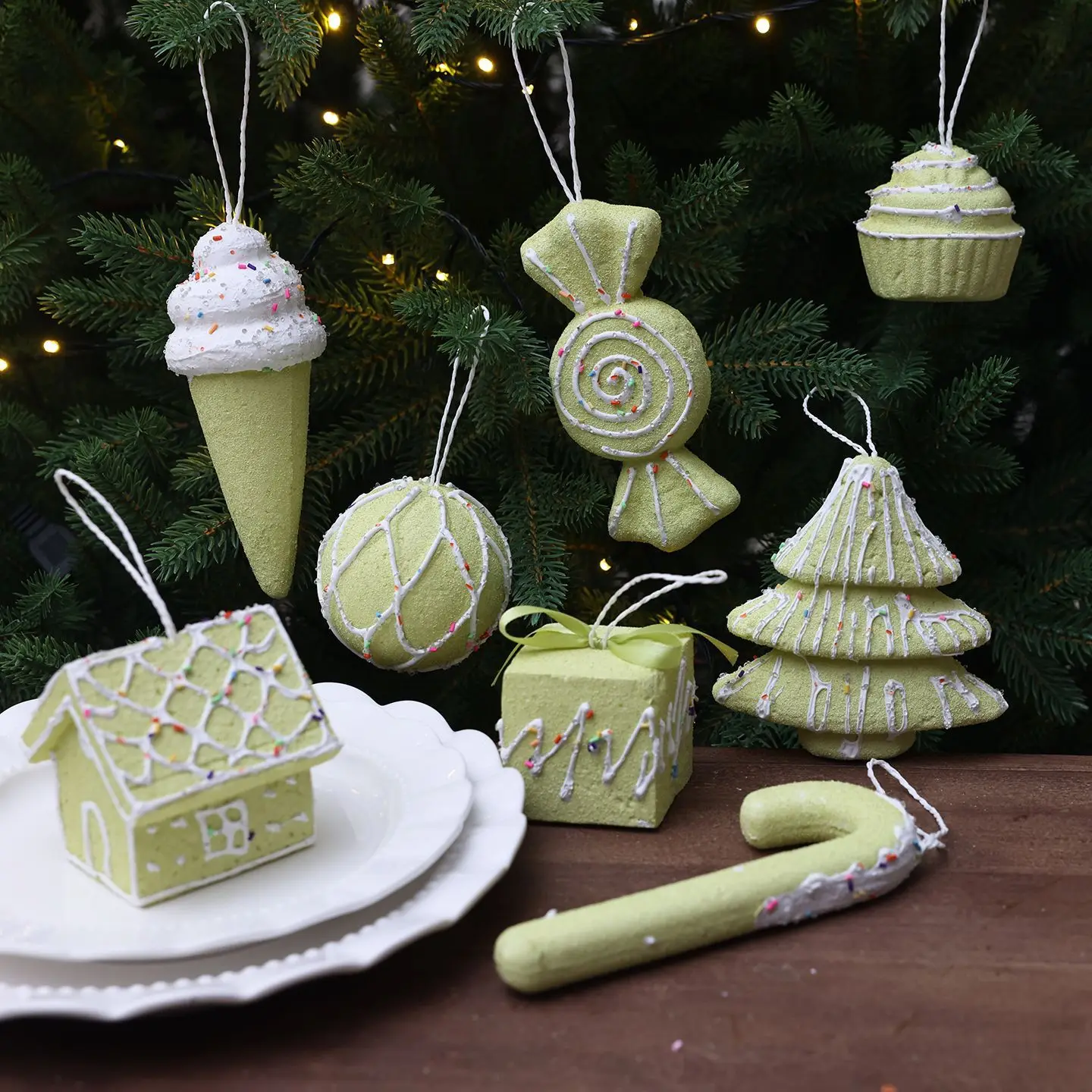 

2Pcs Decorative Lollipop Fruit House Cane Christmas Tree Hanging Decoration Green Colorful Christmas Tree Cross Border Ice Cream