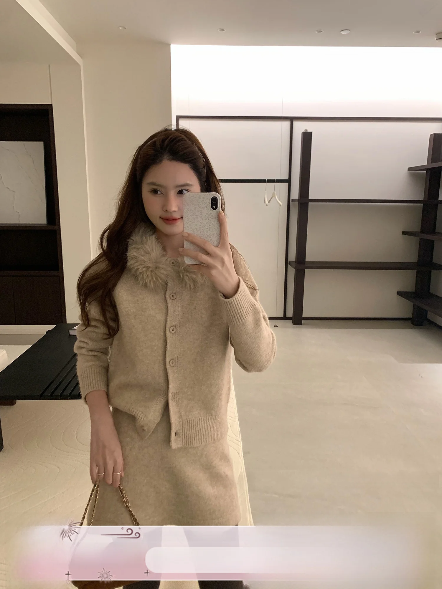 

Вязаный шерстяной кардиган HuaHua осень-зима с отстегивающимся меховым воротником, теплый, базовый, с длинными рукавами, круглым вырезом, на пуговицах спереди