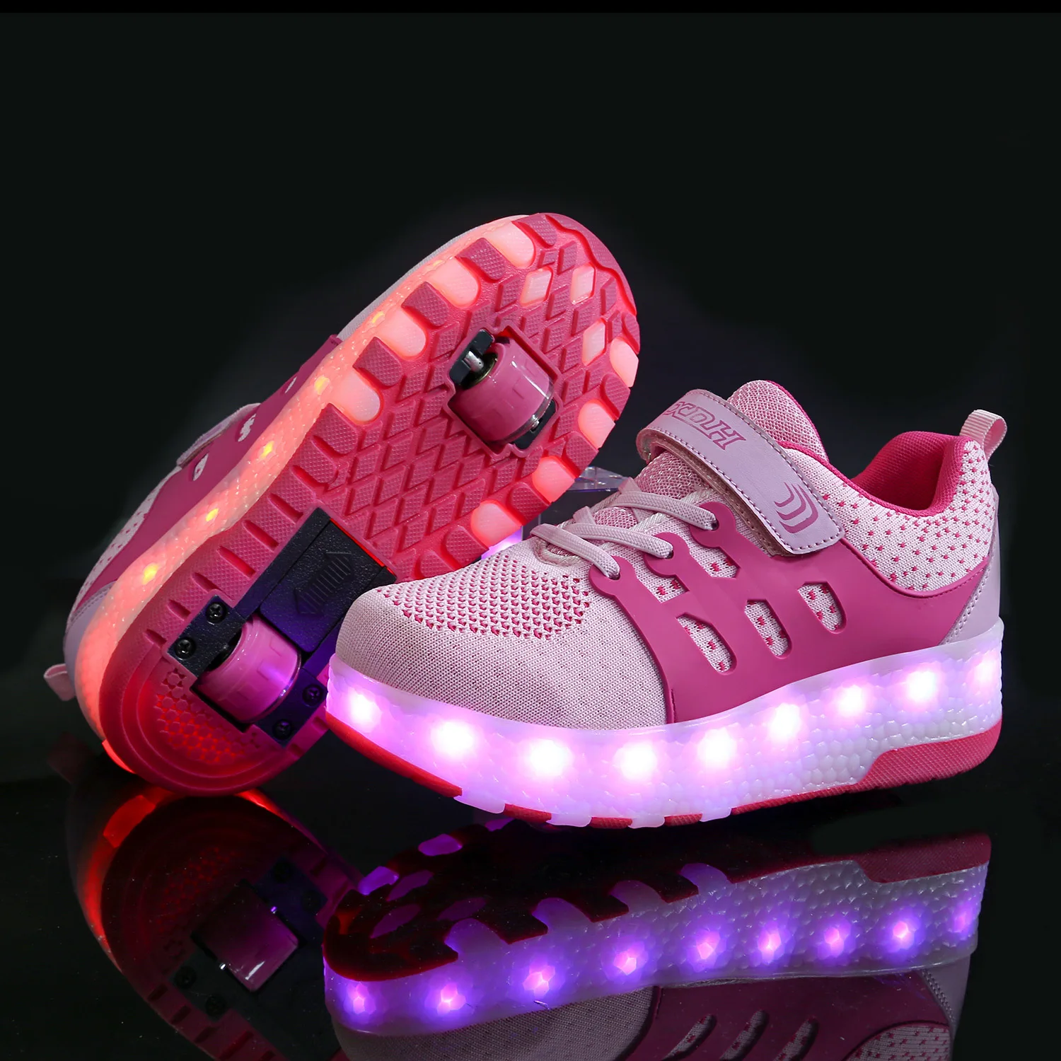 Patins à roulettes en maille respirante avec chargement USB pour enfants, chaussures à LED pour garçons et filles, baskets à la mode pour enfants, taille 28-40