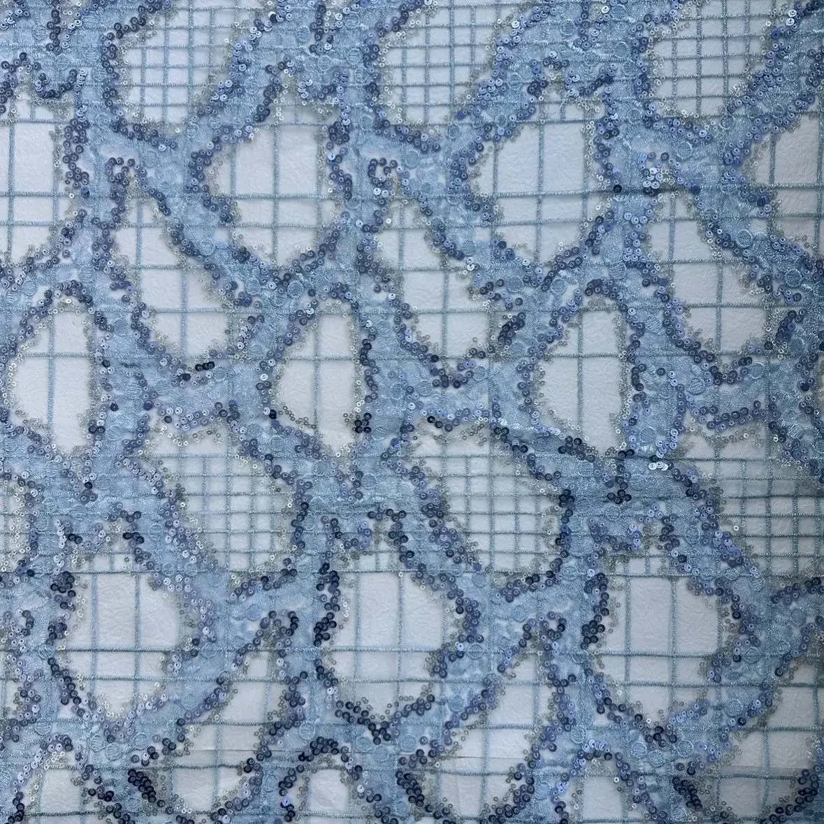 Tela de encaje de red bordada abstracta con lentejuelas azules, Material transparente tridimensional para conjunto de vestidos, artesanía de ropa hecha a mano DIY
