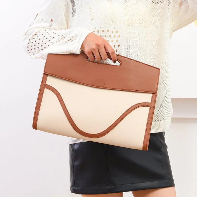 

High-End Women's Shoulder Bag Made Of Premium Leather With Trendy Design And Paris Vintage Commuter Look​