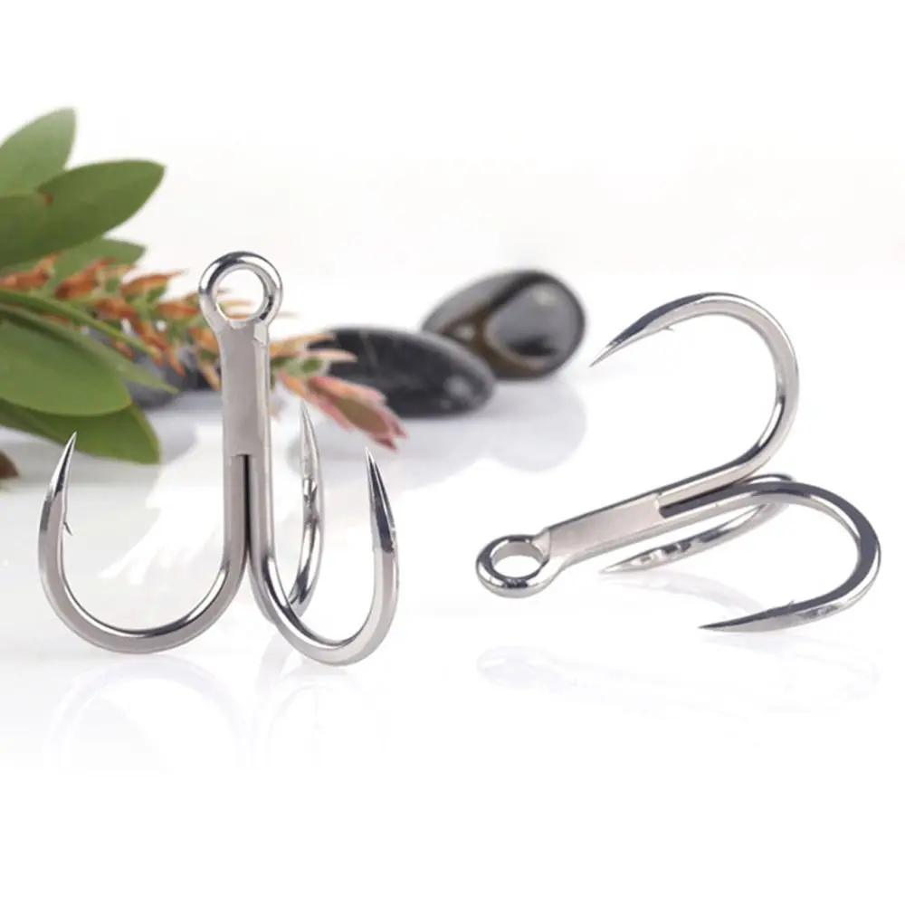 5/6/7/8Pcs New 4X Intensify Treble Fishing Hooks Carbon Steel Anti-rust Barbed Hooks Super Sharp Fishing Tackle Sports