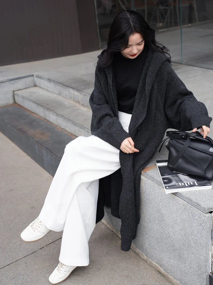 

Charcoal ey Woolen Long Open Cardigan Soft Skin-friendly Lazy Canion Elephant And Girfe Pattern Knitted Loose Fit Ladi...