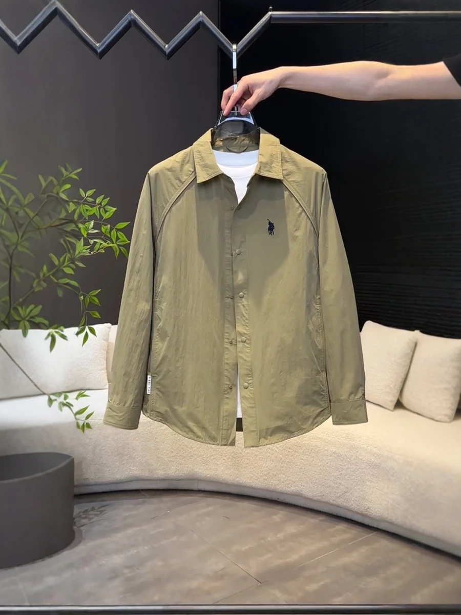 

Модная повседневная мужская куртка на осень 2025 года, новая модель, с длинным рукавом, на пуговицах, с воротником, универсальная, дышащая, свободного кроя, для молодежи