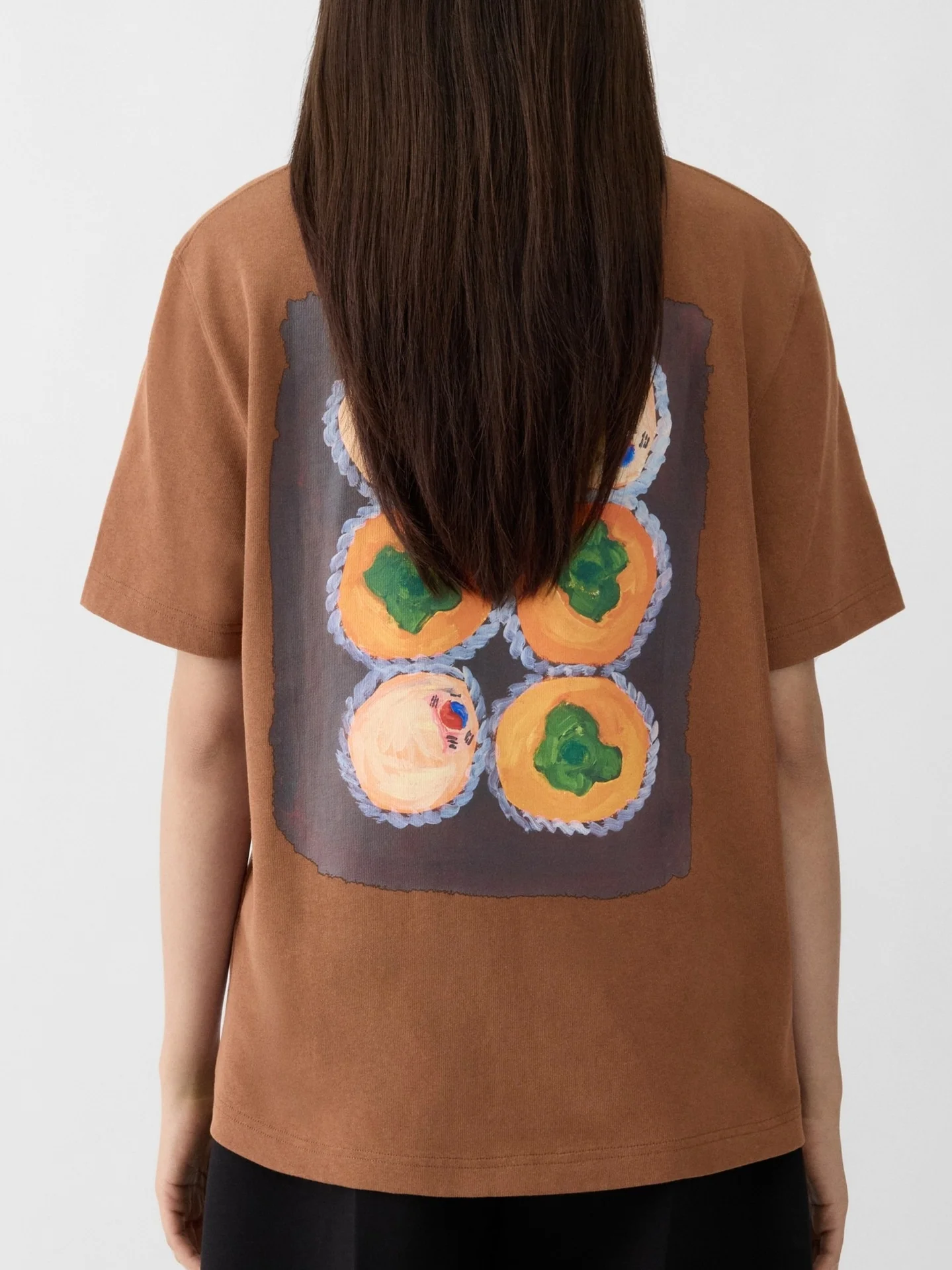 

Свободная футболка из хлопка 2025 года, новая модная спортивная модель, влагоотводящая, дышащая, стандартного кроя, с круглым вырезом