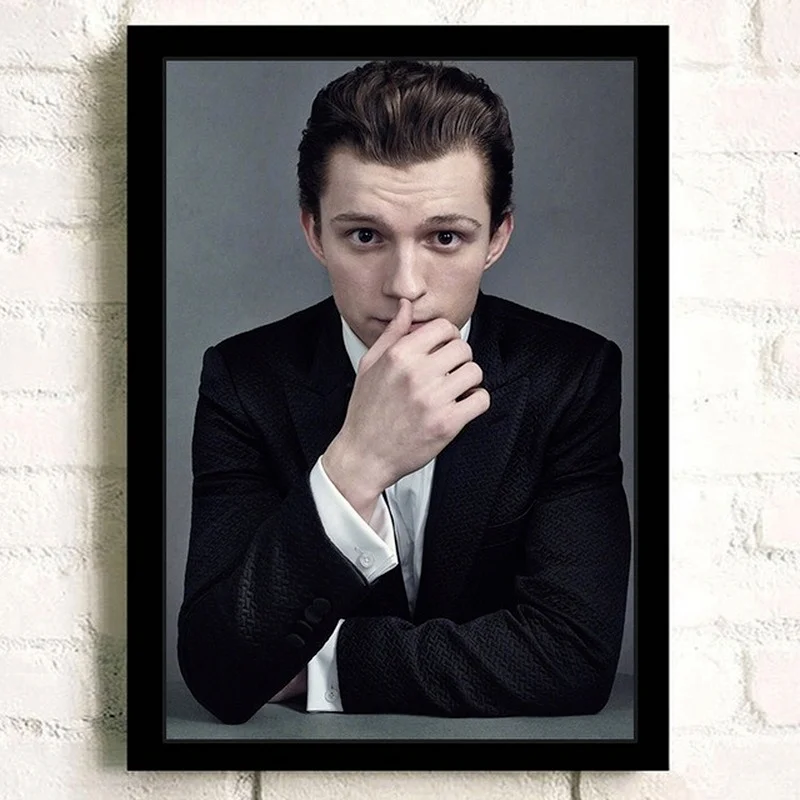 Tom Holland British Famous Movie Star Actor Picture Bedroom Living Art Home Wall Decor Modern Quality Canvas Painting Posters