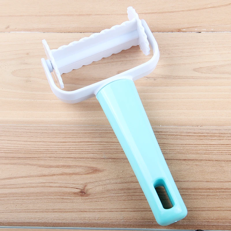 Plastic Blue & Whit…