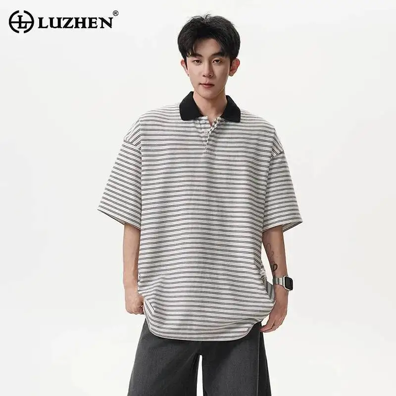 

LUZHEN 2026 Summer New Elegant Stripe Printed Loose Short Sleeve Lapel T-shirts Men's Fashion Color Contrast Neck Tops JY6706