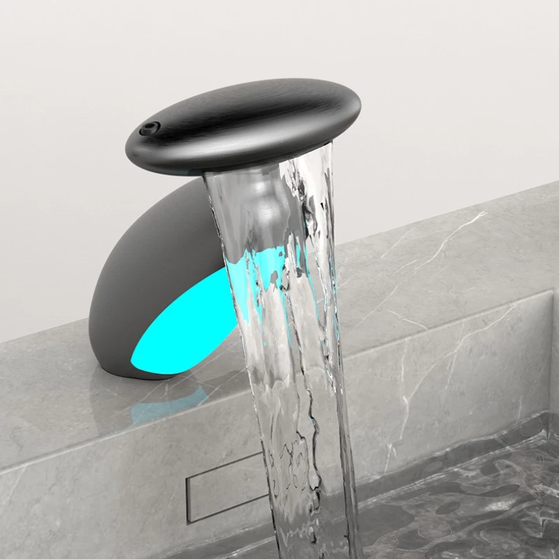 Personalized Bathroom Faucet Mood Light Pull-out Basin Sink Tap Four Modes of Operation Hot and Cold Brass Basin Faucet