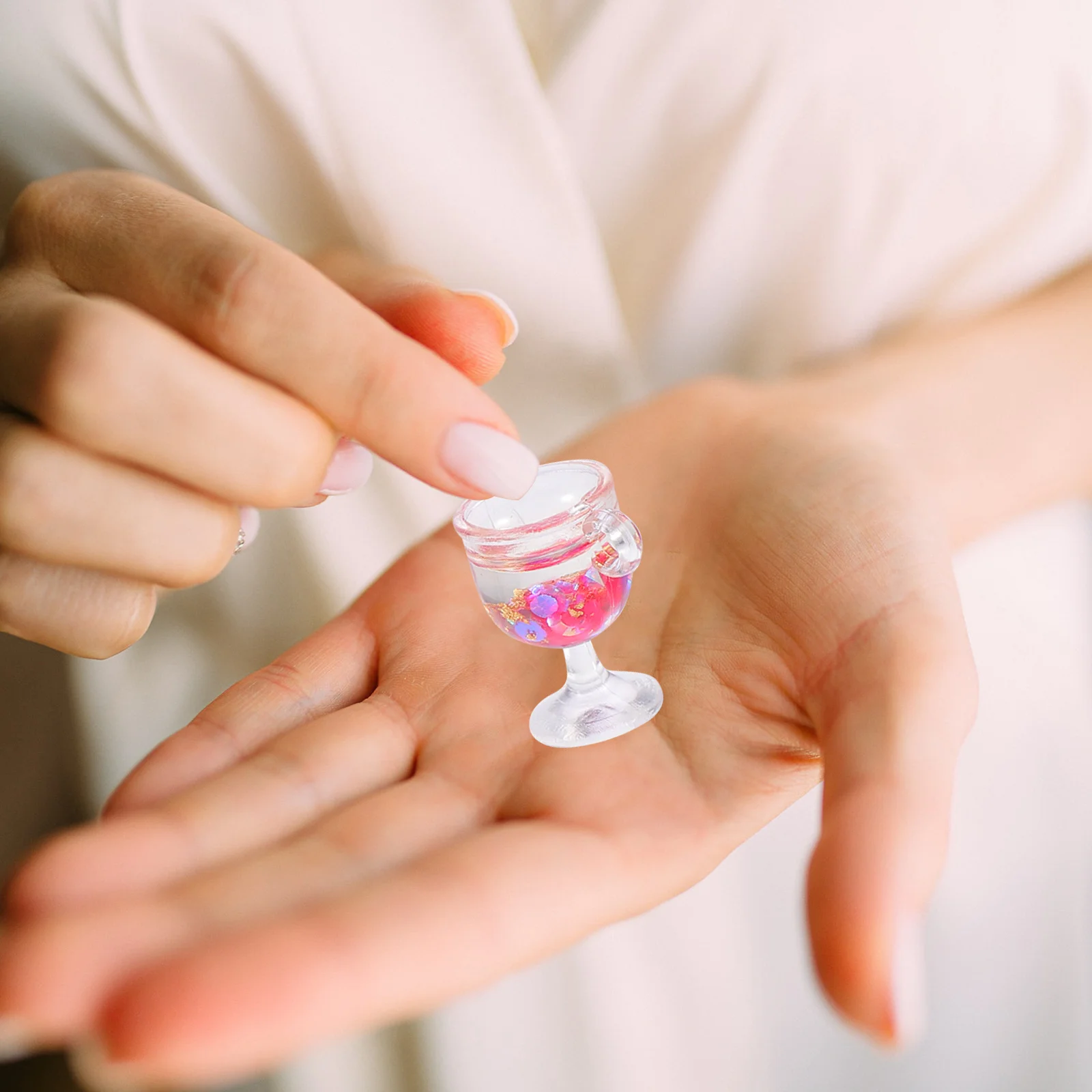 25 قطعة كأس الراتنج الصغيرة دلايات المعلقات التقليد DIY بها بنفسك مجوهرات قلادة أقراط المفاتيح حقيبة يد كأس السحر