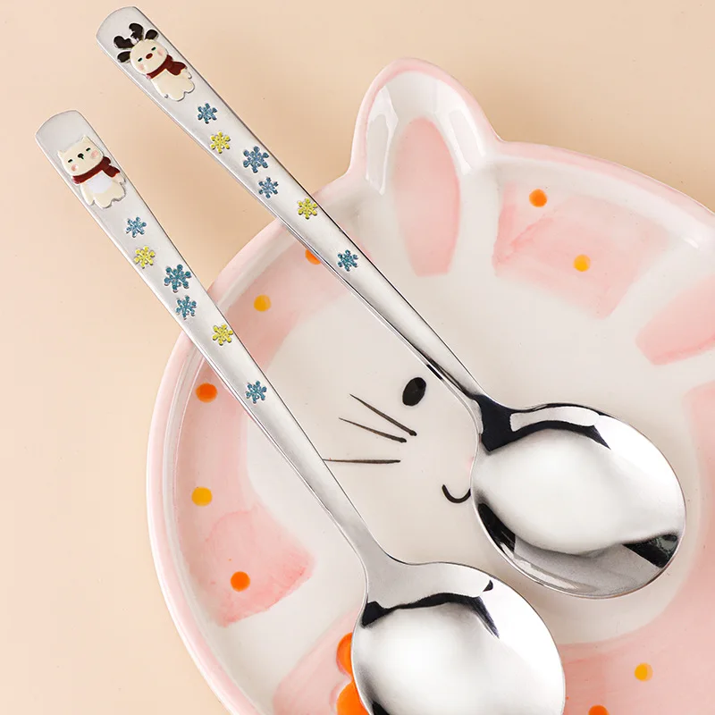 حار 304 الفولاذ المقاوم للصدأ ملعقة مستديرة الكرتون تنقش الغزلان ملعقة الكورية نمط المنزلية مقبض طويل ملعقة شرب lijiao