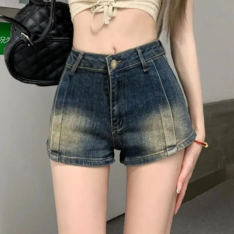 

Retro Hot Girl Casual High-waist Denim Shorts for Women New Loose and Slim