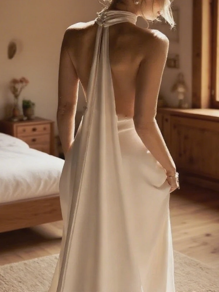 Graziosi abiti da sposa da donna a linea A Generoso abito da sposa con superficie in raso Abiti sexy a pieghe senza maniche personalizzati