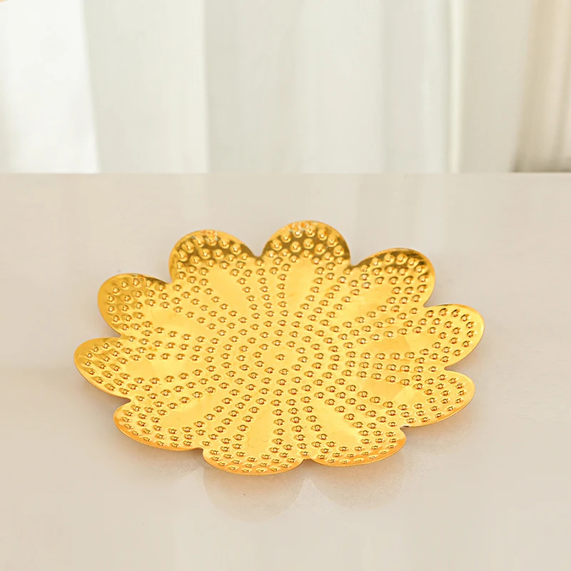 European Style Gold Plate Tray Leaf Shape Dish Household Fruit Plate Tea Snacks Dried Fruit Snack Plate Serving Tray Decoration