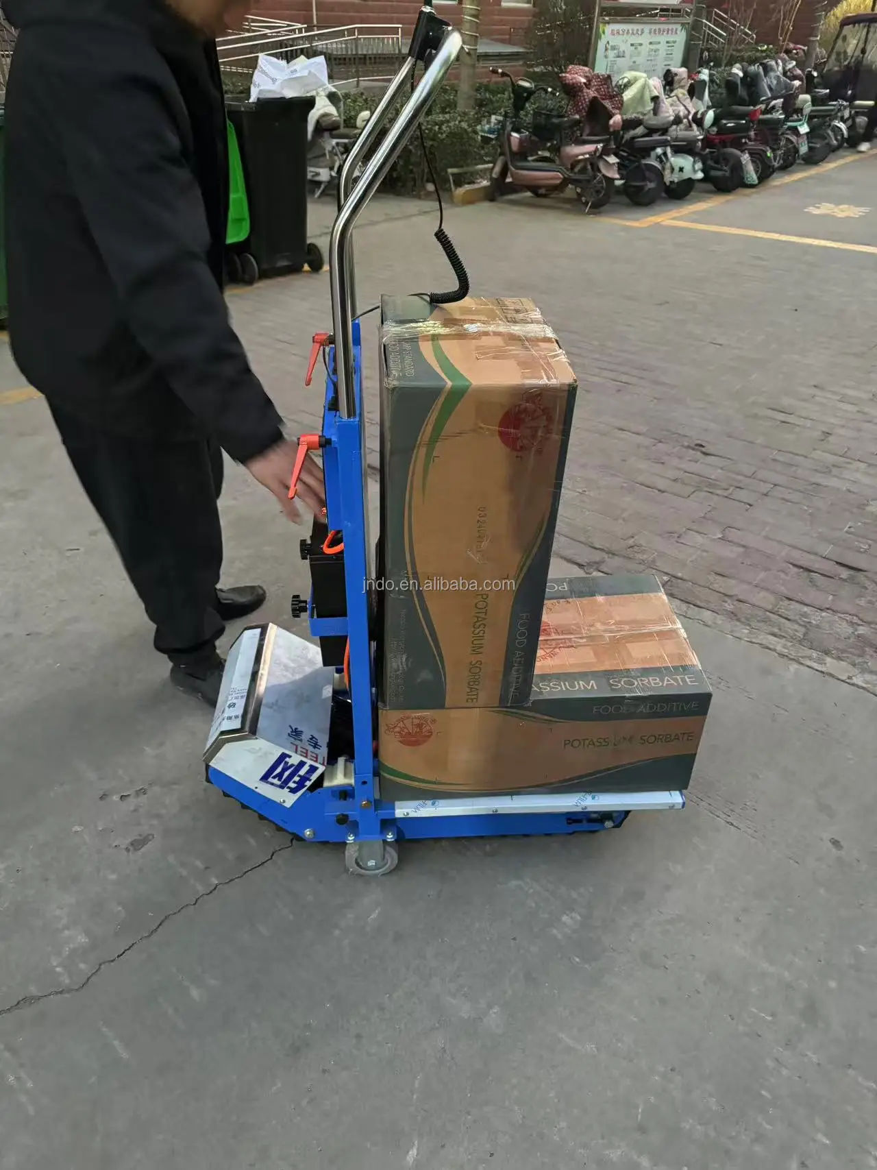 400KG Electric Up-stairs Machine Big Wheel Crawler Climbing Trolley Lithium Battery Handcart