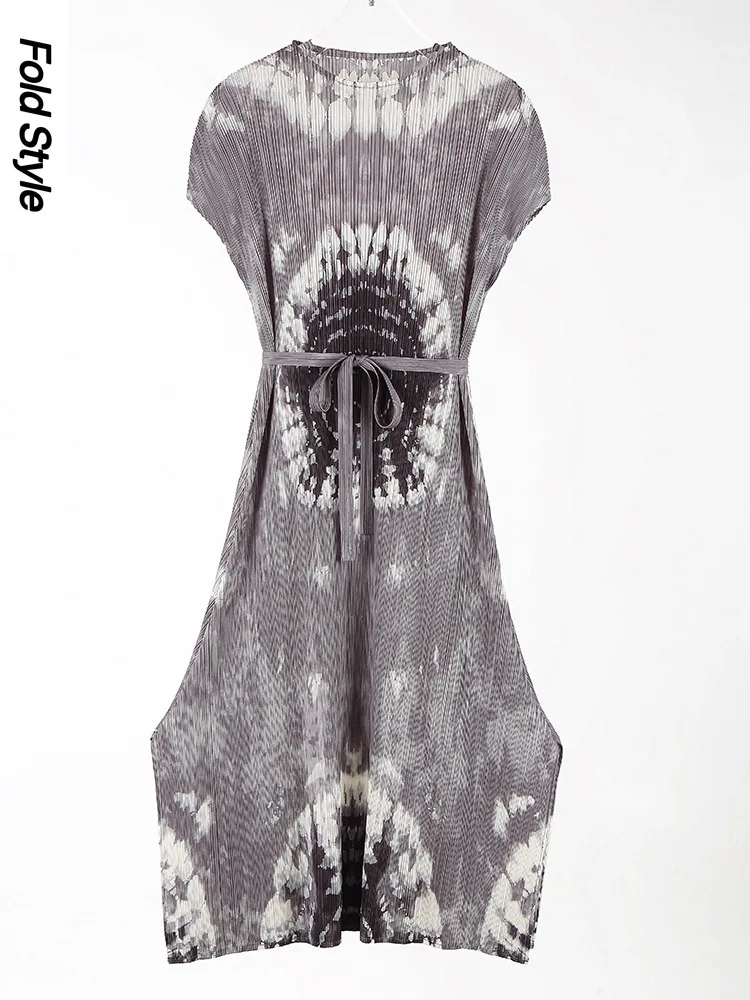 

Miyake Pleated Printed Dress New Fashionable Simple Round Neck Pullover Waist Strap Irregular Medium and Long Pleated Skirt