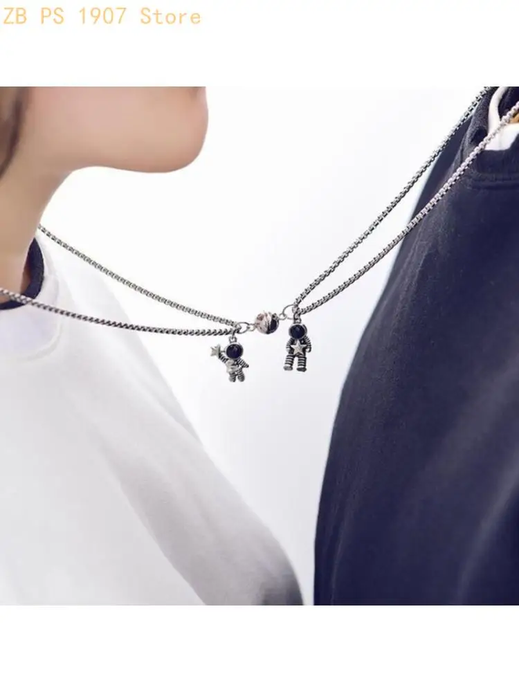 2Pcs Stainless Steel Mutual Attraction Magnets Couples Matching Spaceman Pendant Necklace Astronaut Promise Necklace 55KA