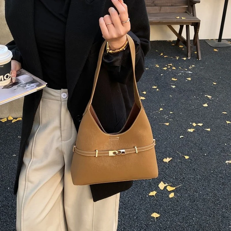 

Top-Tier Ladies Tote Bag Made Of Deerskin Leather Featuring High-End Nicaragua Famous Commuter Lightweight Soft Look