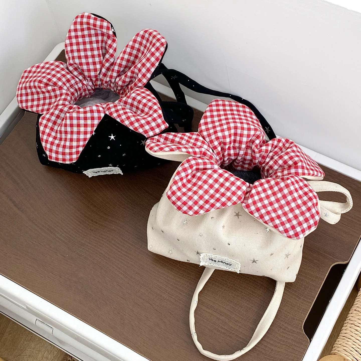 Cute Floral Shape Women's Crossbody Bag Bright Star Girls Canvas Shoulder Bags Retro Plaid Lightweight Clutch Purse Handbags