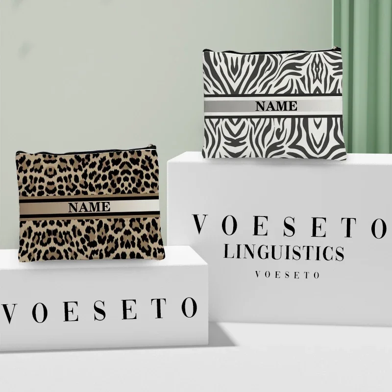 Borsa per il trucco personalizzata con nome personalizzato leopardo zebrato, damigella d'onore, scatola per il trucco di nozze deluxe, portafoglio per il lavaggio della toilette da viaggio, regalo per la sposa