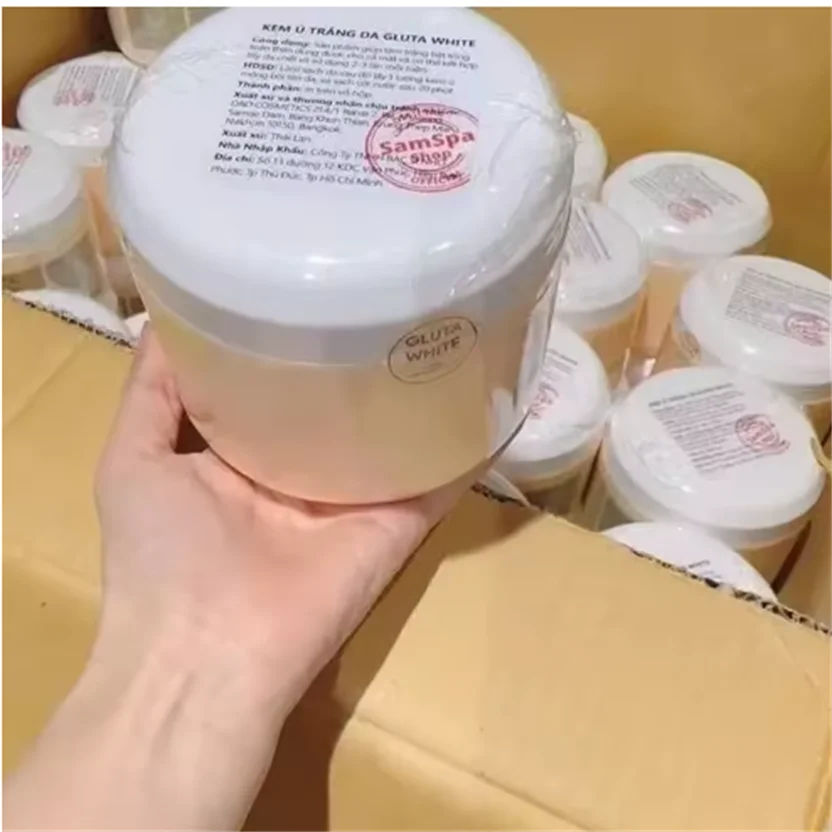 U trang Gluta Thai Lan Whitening Body Lotion - Natural Brightening Moisturizer with Herbal Extracts, Dark Spot Reduction