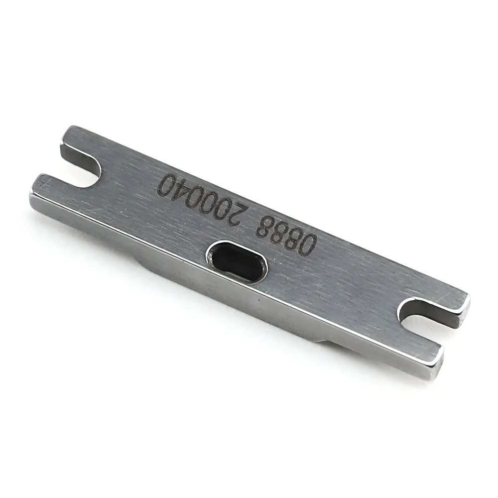 

0888 200040 Needle plate Fit Durkopp Adler 888 Single or twin needle lockstitch post bed machines 0888 200050、0888 200060