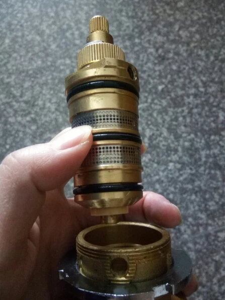 

Сердечник термостатического смесителя Vidric, катушка смесителя для душевой комнаты внутри