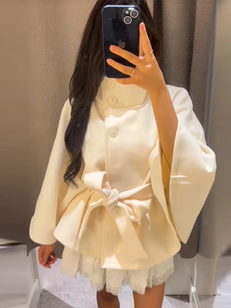 Рисунок 2 - Шикарная винтажная накидка с поясом