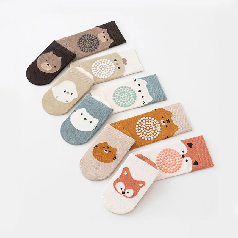 1 Set Socken und Knieschoner für Babys, rutschfeste Socken, niedliches Cartoon-Muster, für Kinder, Jungen, Mädchen, Kleinkinder, Bodensocken, Knieschoner – Detail 8