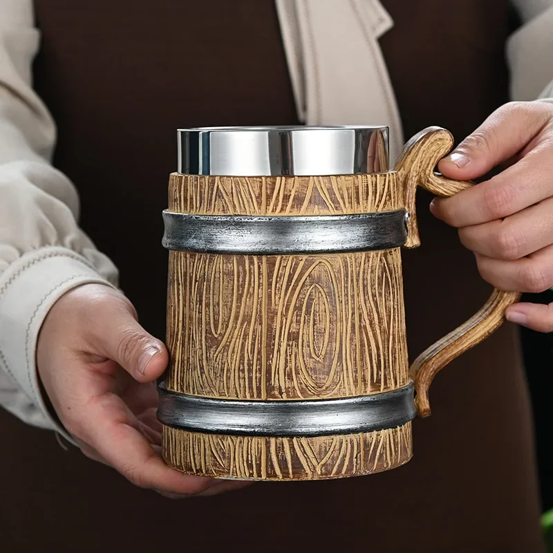 Wooden Beer Mug 600ml Germany Wood Grain 304 Stainless Steel Medieval Tavern Imitation Barrel Tankard Coffee Cup Men Gift Retro