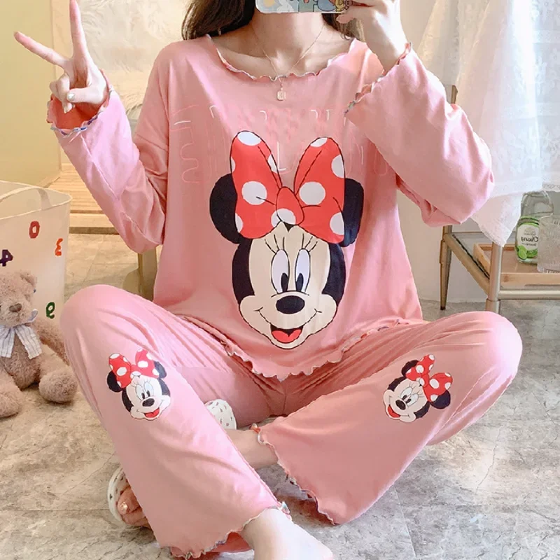 Disney cartoon animation Mickey women\'s pajamas autumn new long-sleeved round neck curling edge outdoor loungewear set