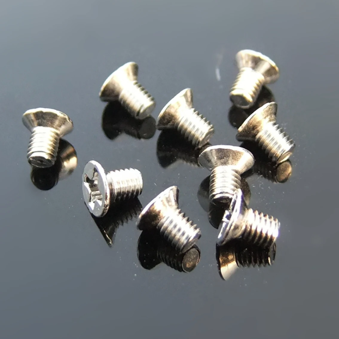 رئيس شقة فيليبس برغي صغير M3x3mm مطلي النيكل غاطسة عبر البراغي الأجهزة السحابة