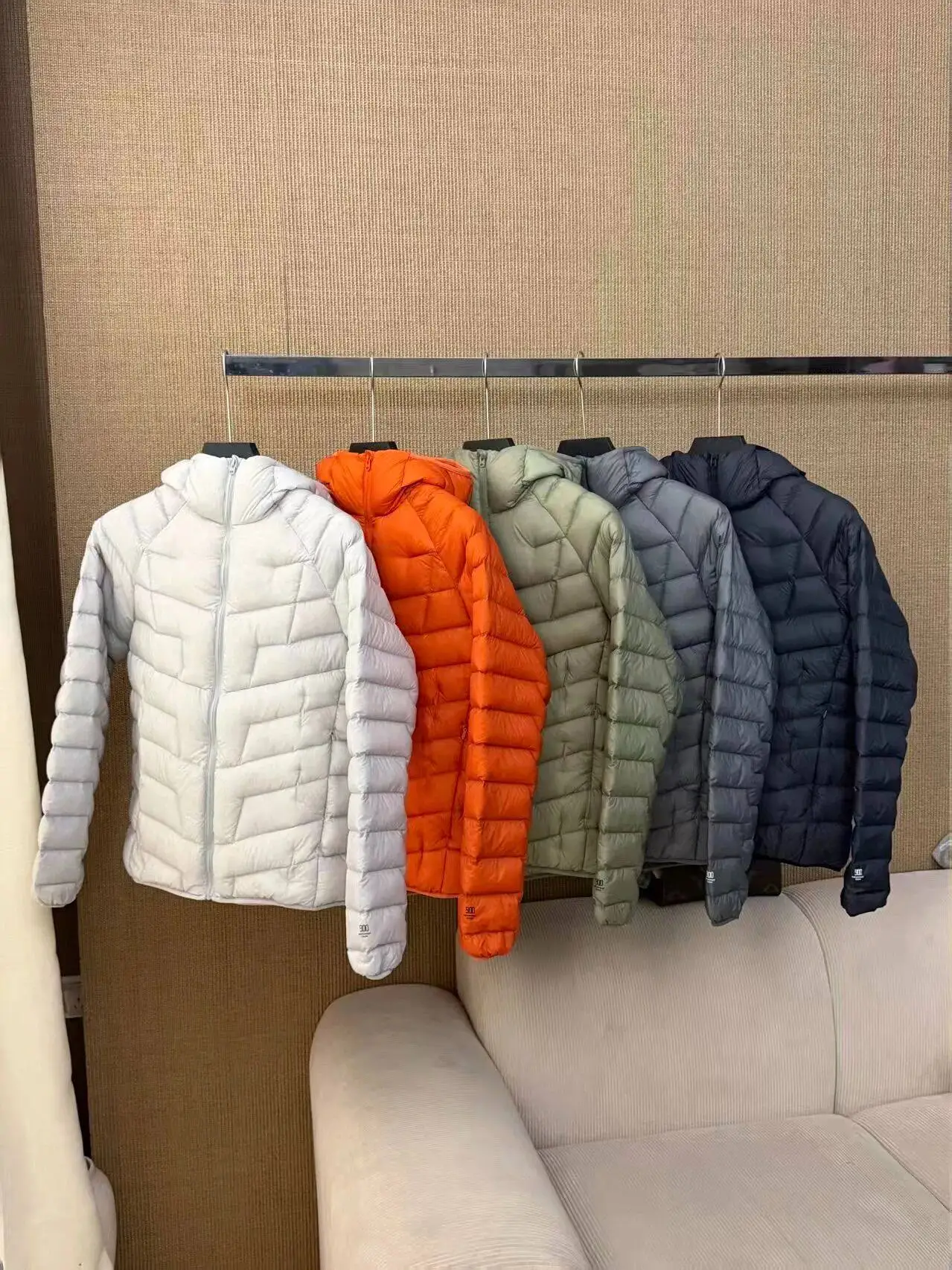 

Men's And Women's Lightweight 900 FP White Du down Puffer Jaet Hooded Outdoor Windproof Waterproof Casual Sle Duling ...