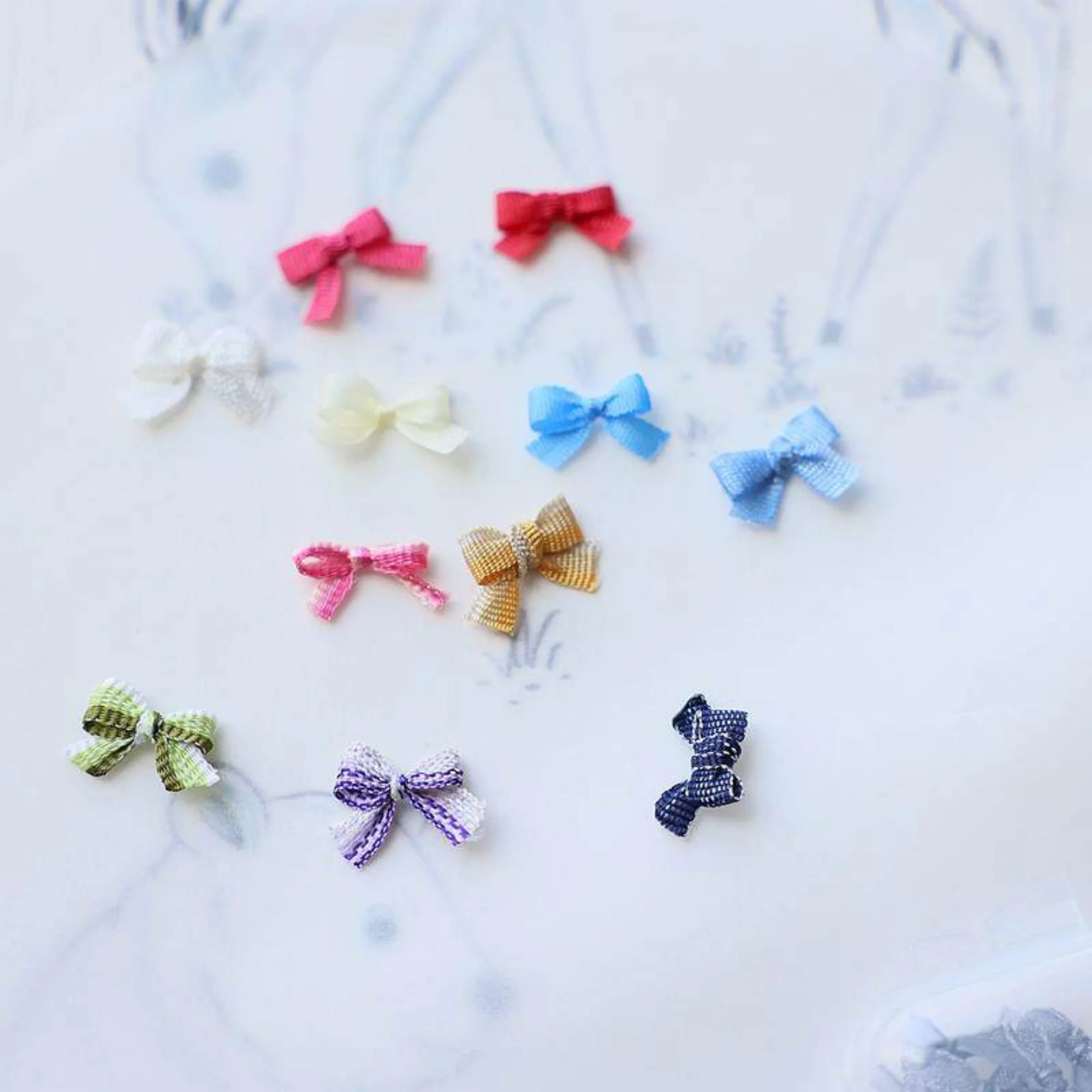 

10PCS 1cmMini Handmade Bow DIY Material Accessories for Creative Crafts And Projects