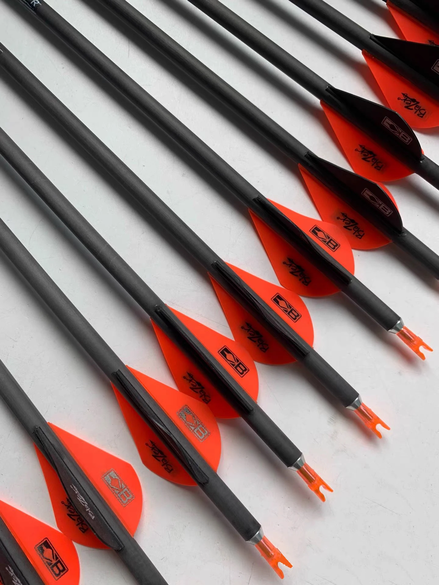 6/12/24pc ID6.2mm Carbon Arrows Spine200 250 300 350 400 500 600 700 800 Target Field Archery Shooting Hunting Competition Train