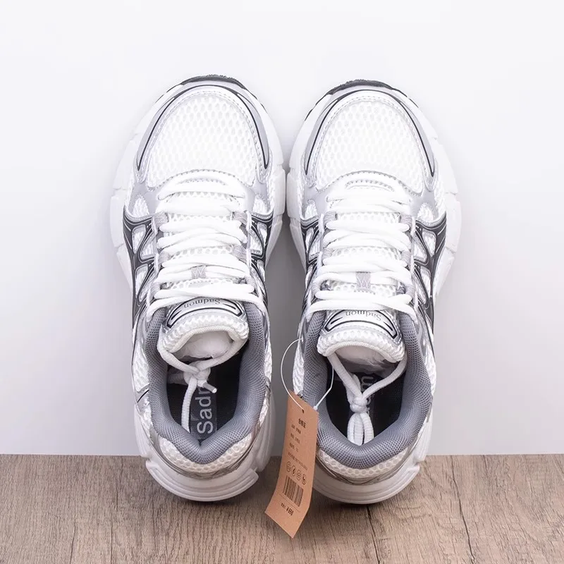 Summer casual sports shoes breathable ultra-light men's shoes soft sole non-slip shock-absorbing student running shoes