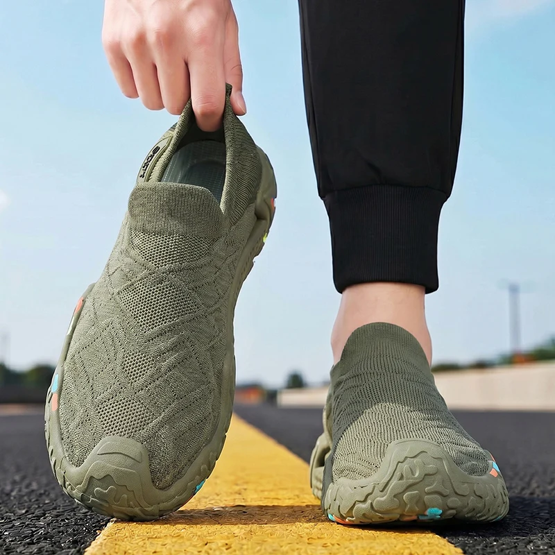 

Men Daily Wear Sneakers Minimalist Appearance Breathable Material Cushioning Support Anti Wear Resistant Lace Up Casual Scenes