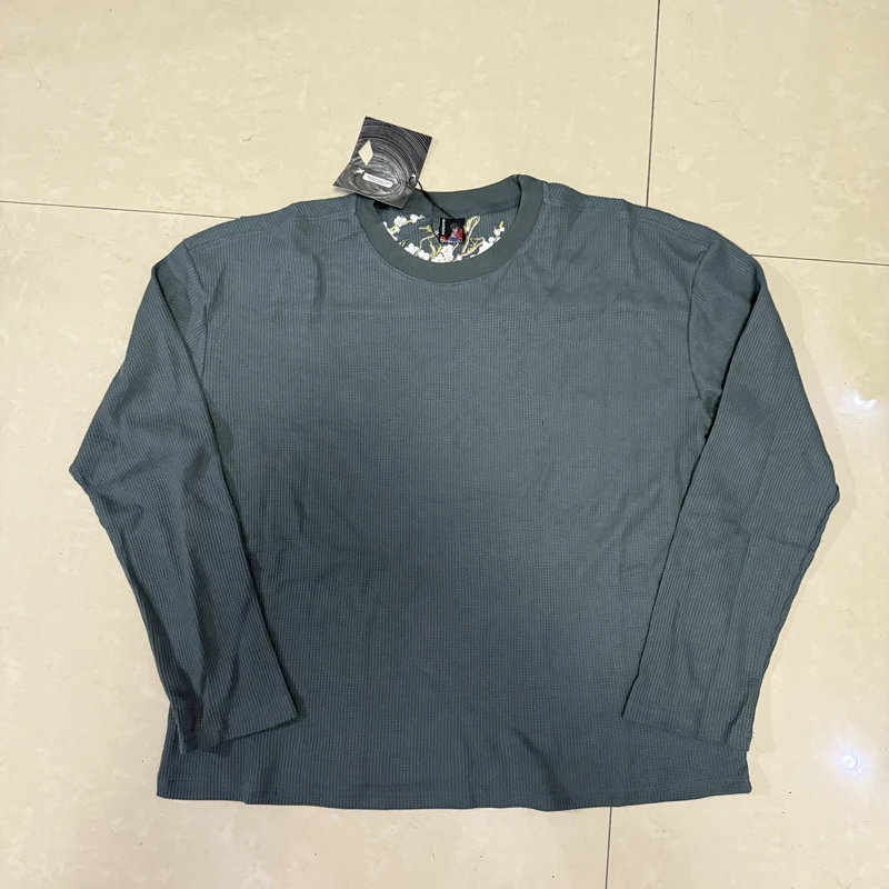 

Floral Pattern Embroidery Waffle Long Sleeve Derschutze T-Shirt Real Photo Original Label Loose Casual All-match Top Tee Men