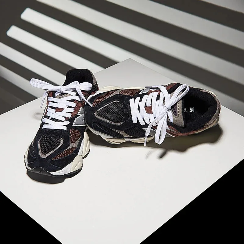 

Men Fashion Socks Shoes Women Casual Boots Trendy Male Sports Thick Bottom Autumn Winter Models