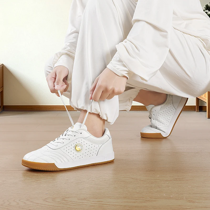 New Men's and Women's Martial Arts Tai Chi Shoes Professional Training Taekwondo Sports Shoes Size 35-44